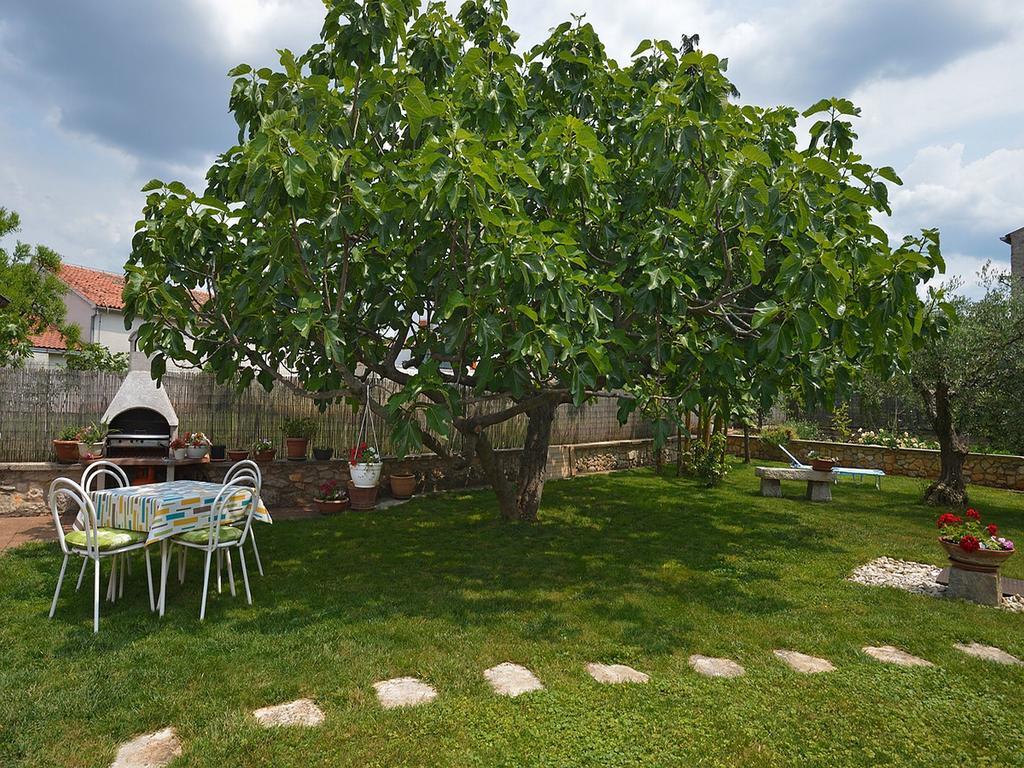 פורץ Apartment Vita חדר תמונה