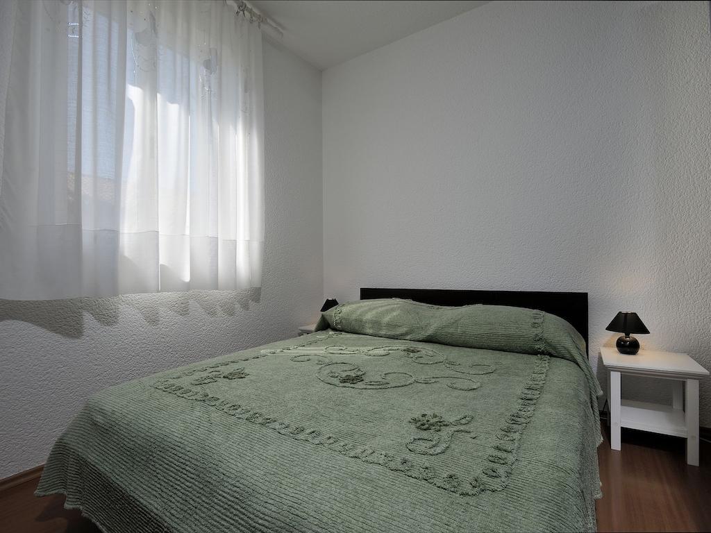 פורץ Apartment Vita חדר תמונה
