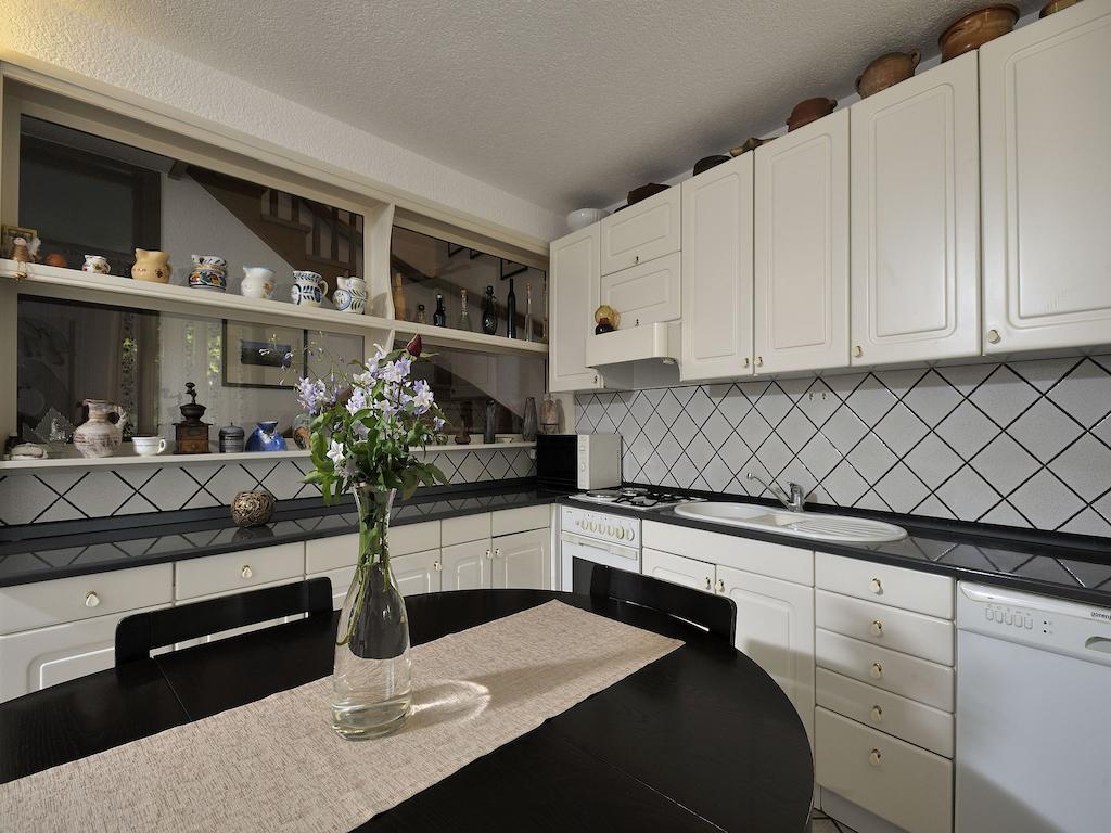 פורץ Apartment Vita חדר תמונה